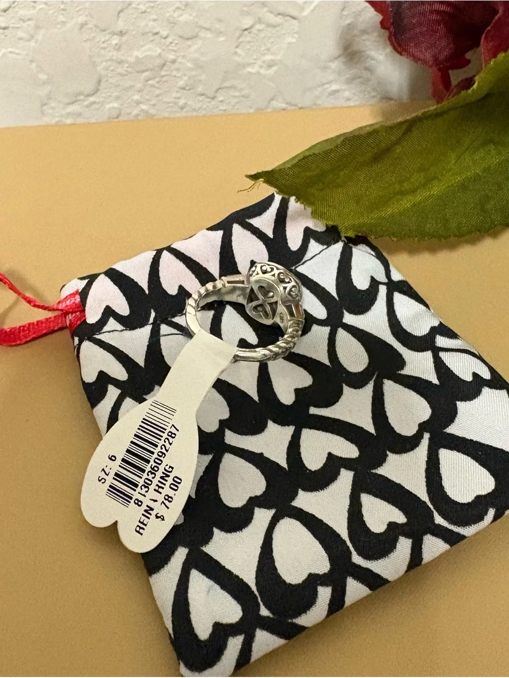 Ladies Ring